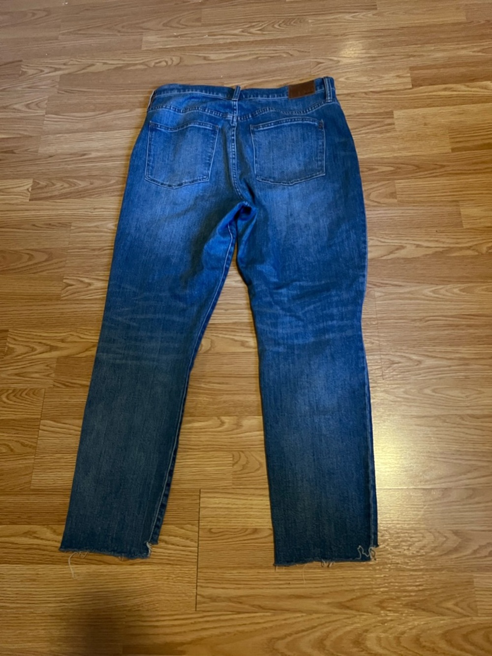 Madewell High-Rise Distressed Dark Blue Jeans - Picture 4 of 4